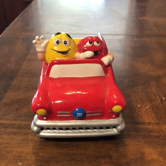 M&M's belair candy dish in good used condition. Please don’t bundle - Picture 2 of 7